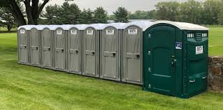 Best Standard Portable Toilet Rental  in Burgin, KY